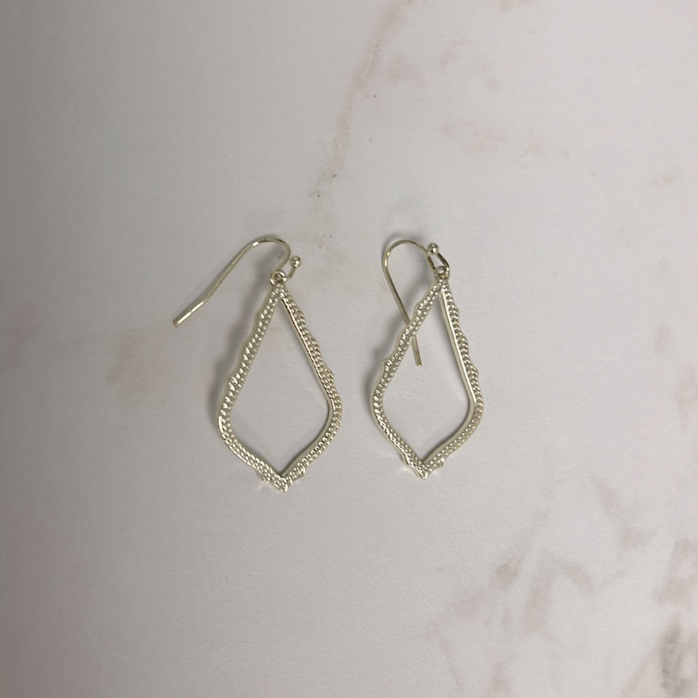 Kendra Scott Small Sophie drop earrings in gold